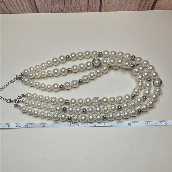 Elegant Multi-Strand Pearl Necklace - Picture 6 of 6